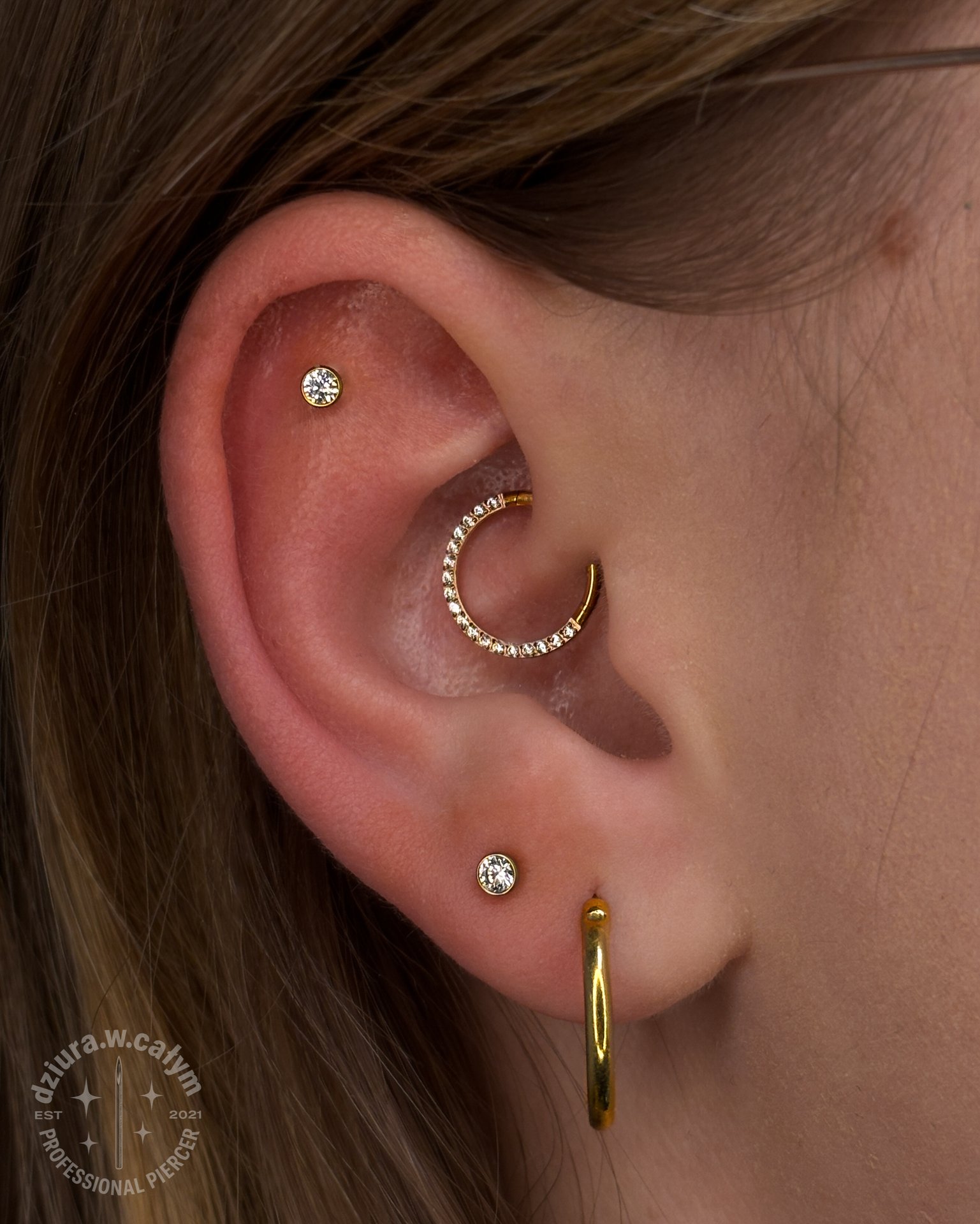 Kolczyk daith z tytanu chirurgicznego ASTM F136 - model 04