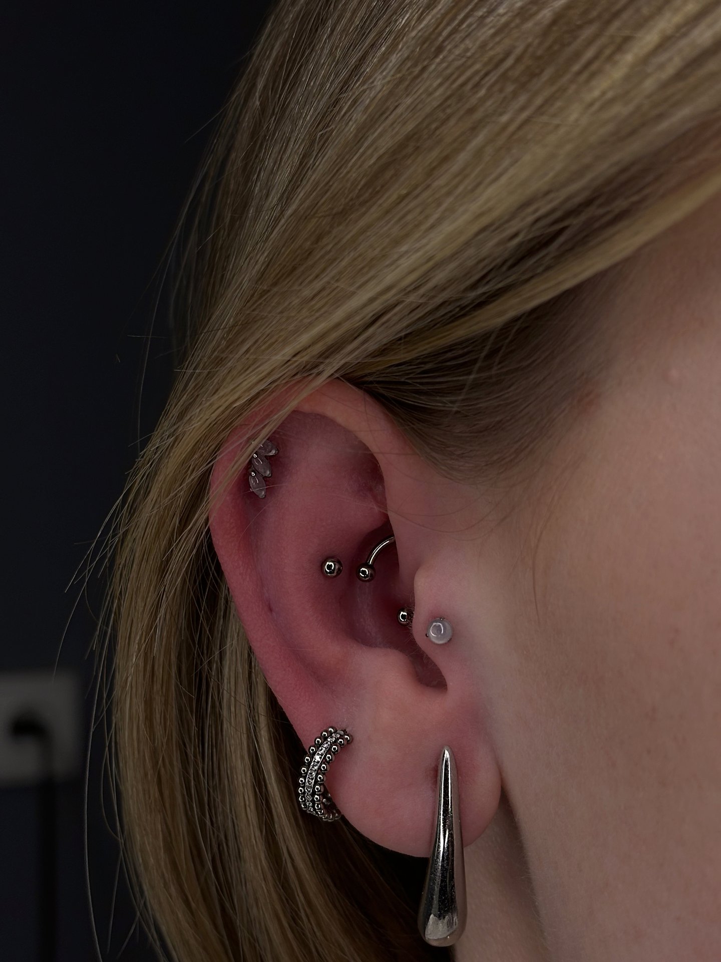 Kolczyk daith z tytanu chirurgicznego ASTM F136 - model 19