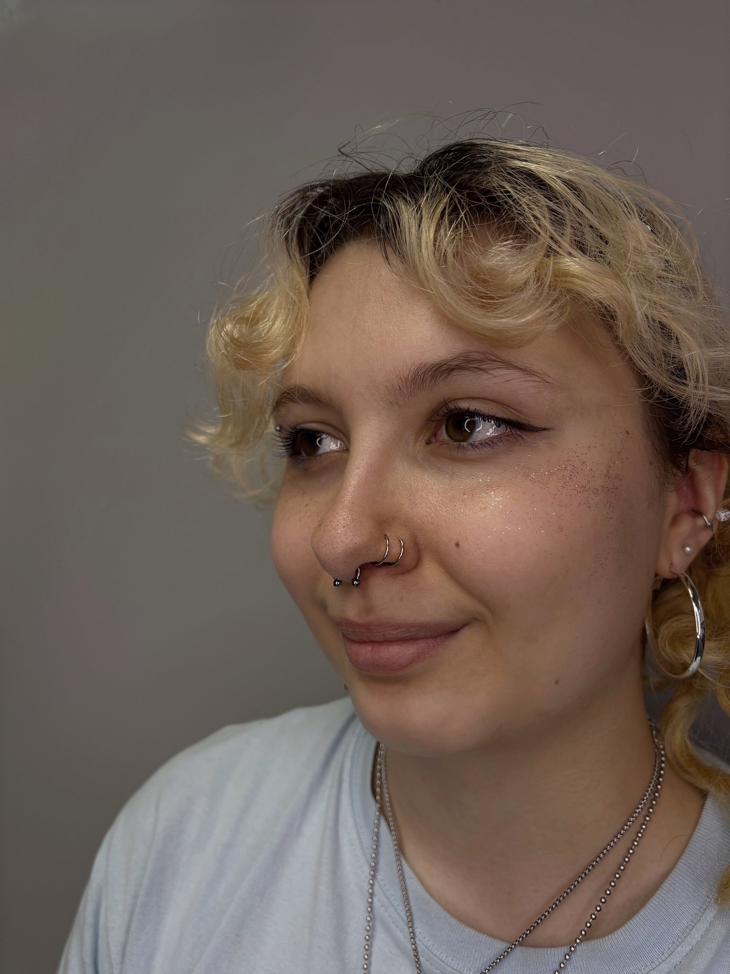 Kolczyk septum z tytanu chirurgicznego ASTM F136 - model 01