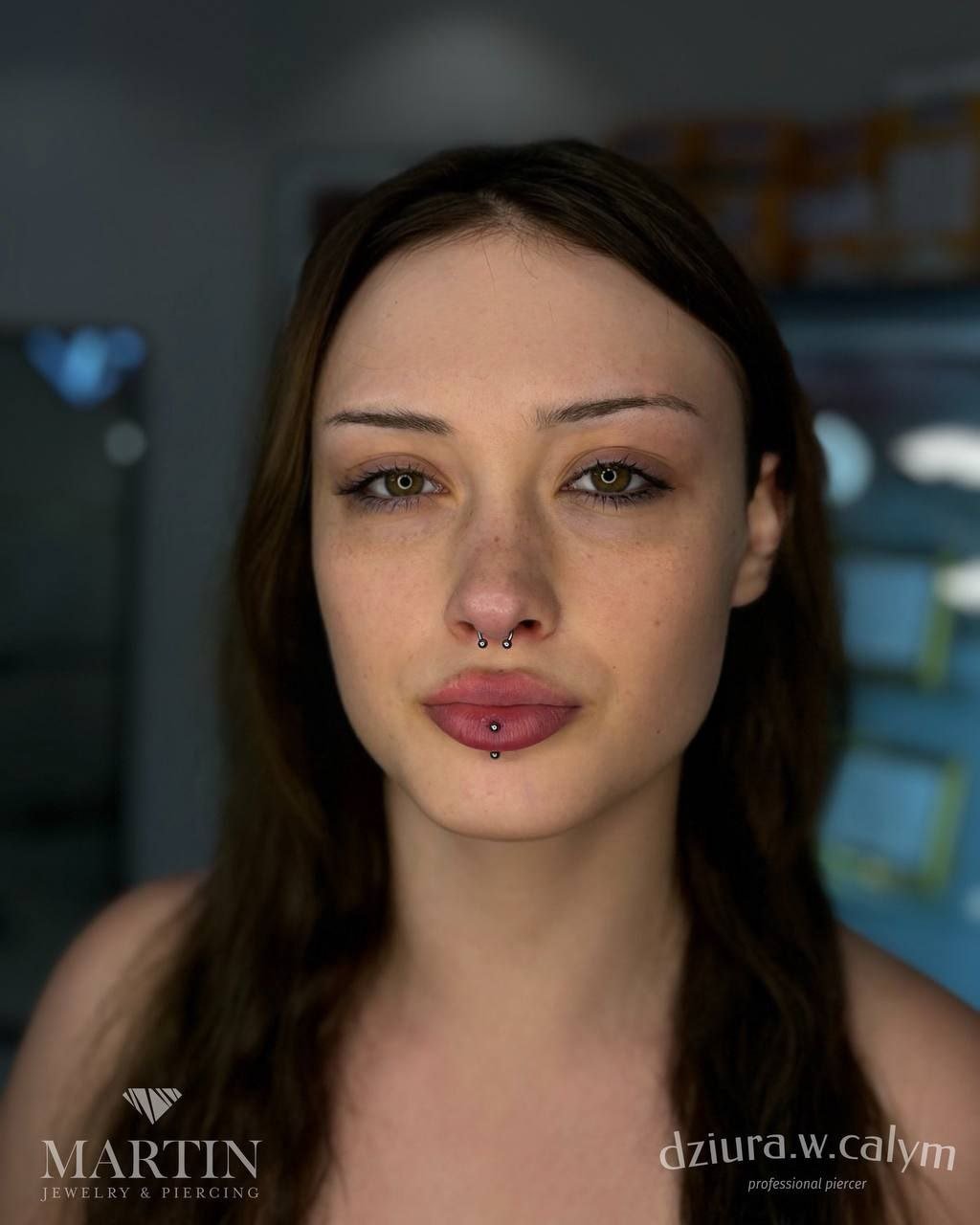 Kolczyk septum z tytanu chirurgicznego ASTM F136 - model 02