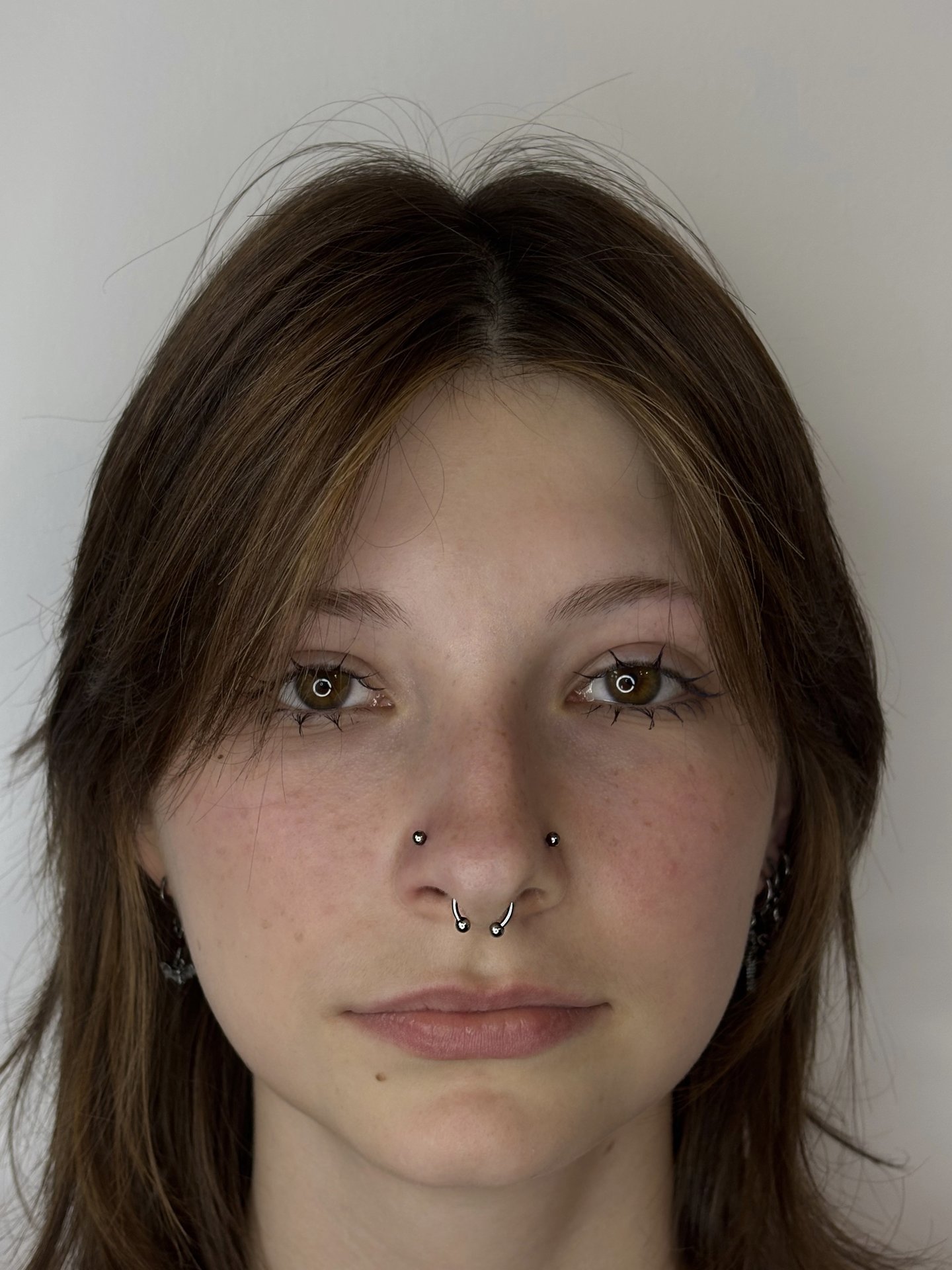 Kolczyk septum z tytanu chirurgicznego ASTM F136 - model 03