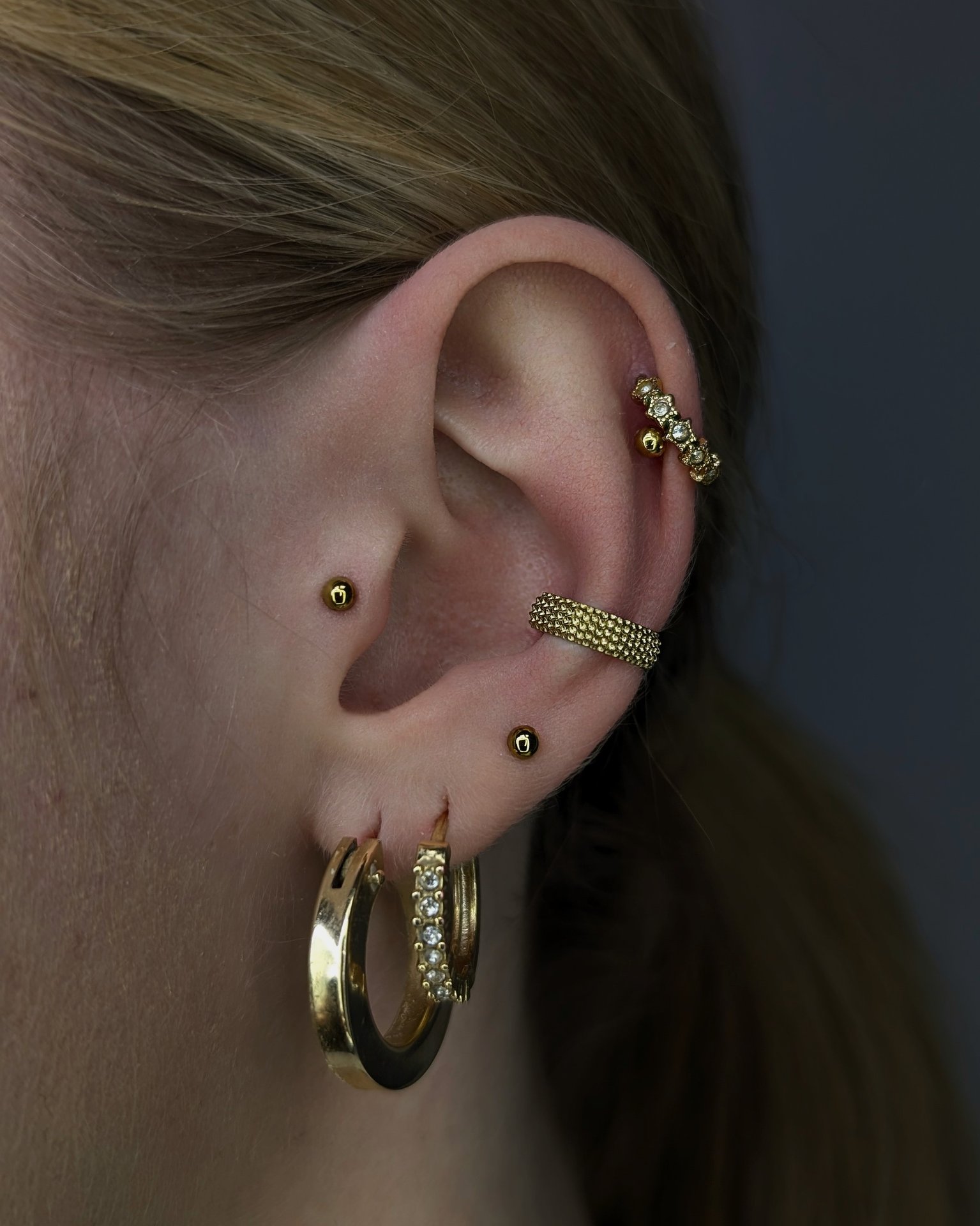Kolczyk tragus z tytanu chirurgicznego ASTM F136 - model 10