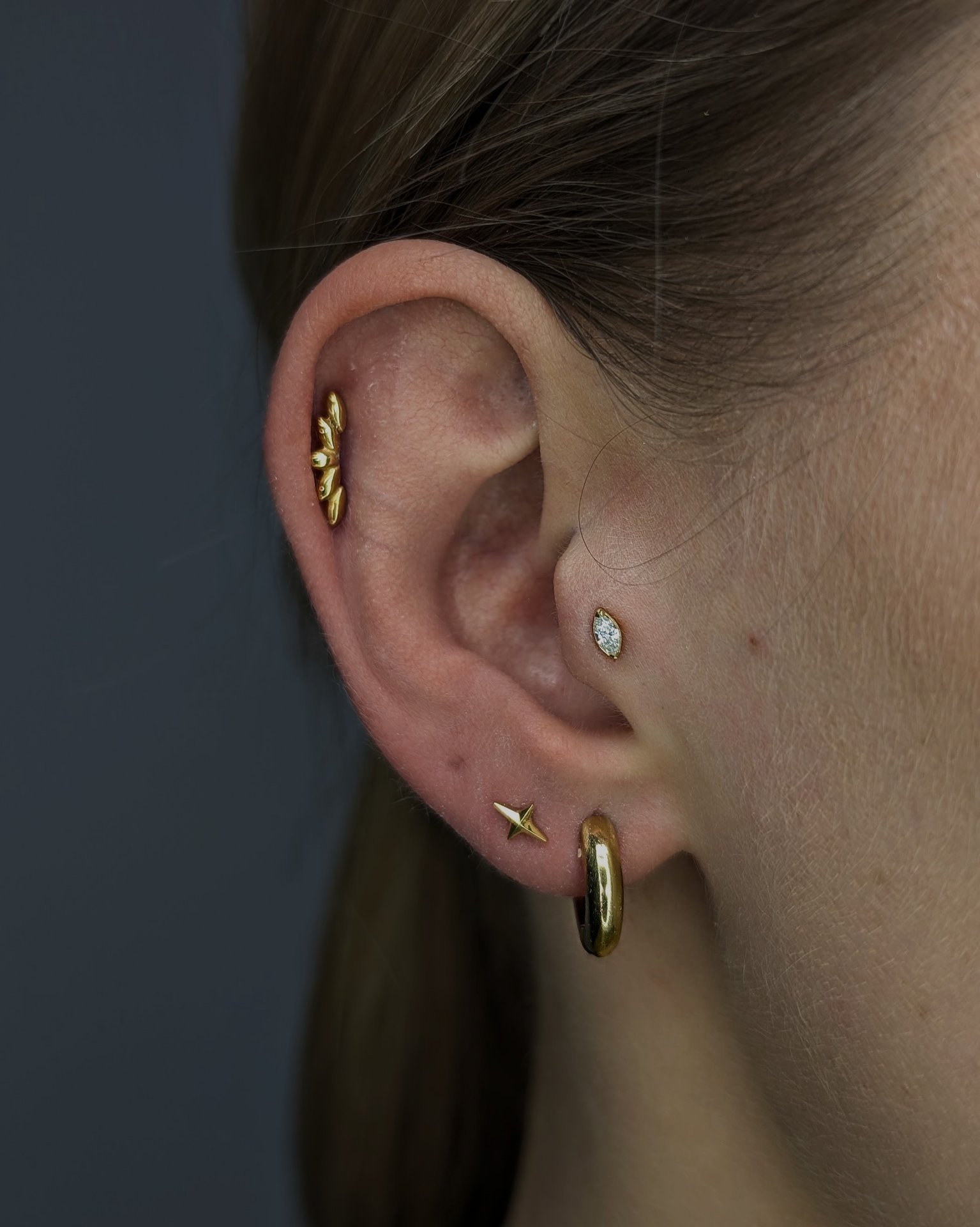 Kolczyk tragus z tytanu chirurgicznego ASTM F136 - model 17