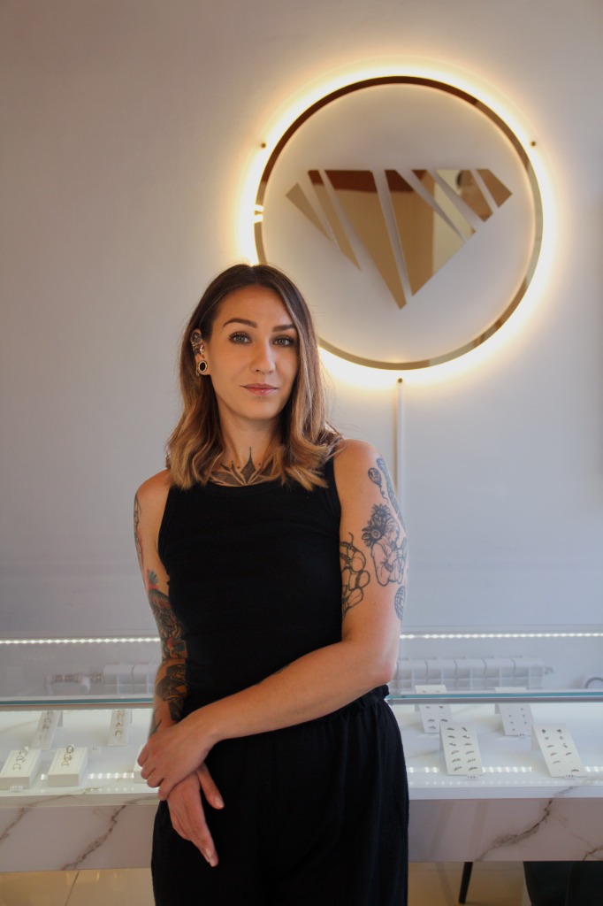 Sterylne narzędzia i bezpieczny zabieg piercingu - studio Kraków